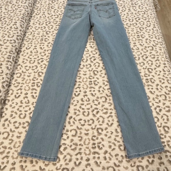 Levis 724 High Rise Straight Denim Light Wash Distressed Blue Jeans Size 25 - Picture 9 of 10